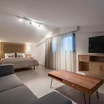 Privilege Luxury Living סארטי
