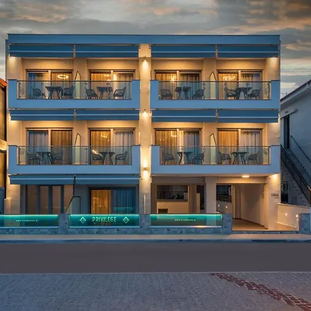 Apartment Privilege Luxury Living *