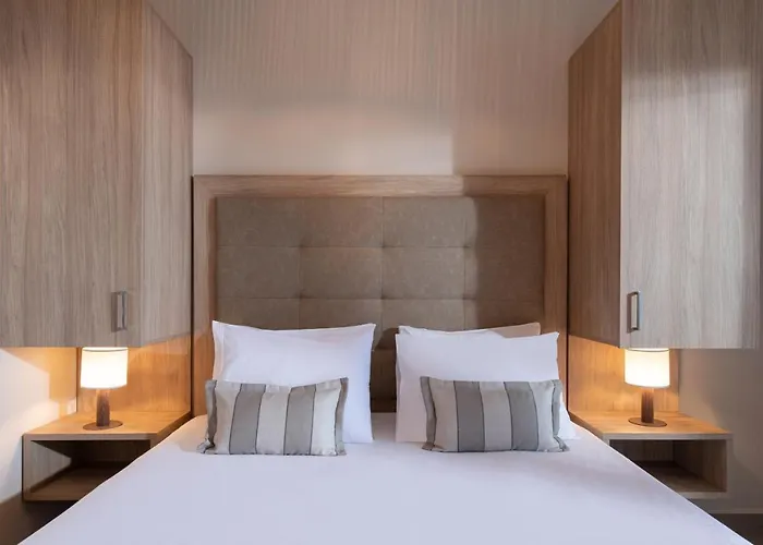 Privilege Luxury Living * Sarti